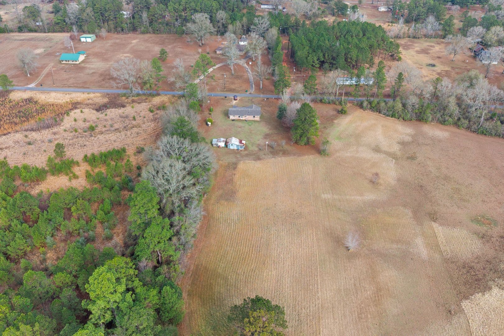 Lucedale House: 373 Chill Churchwell Loop