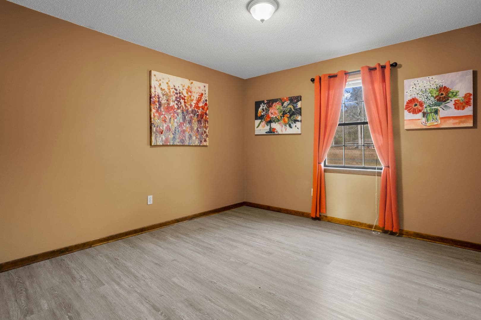 Lucedale House: 373 Chill Churchwell Loop