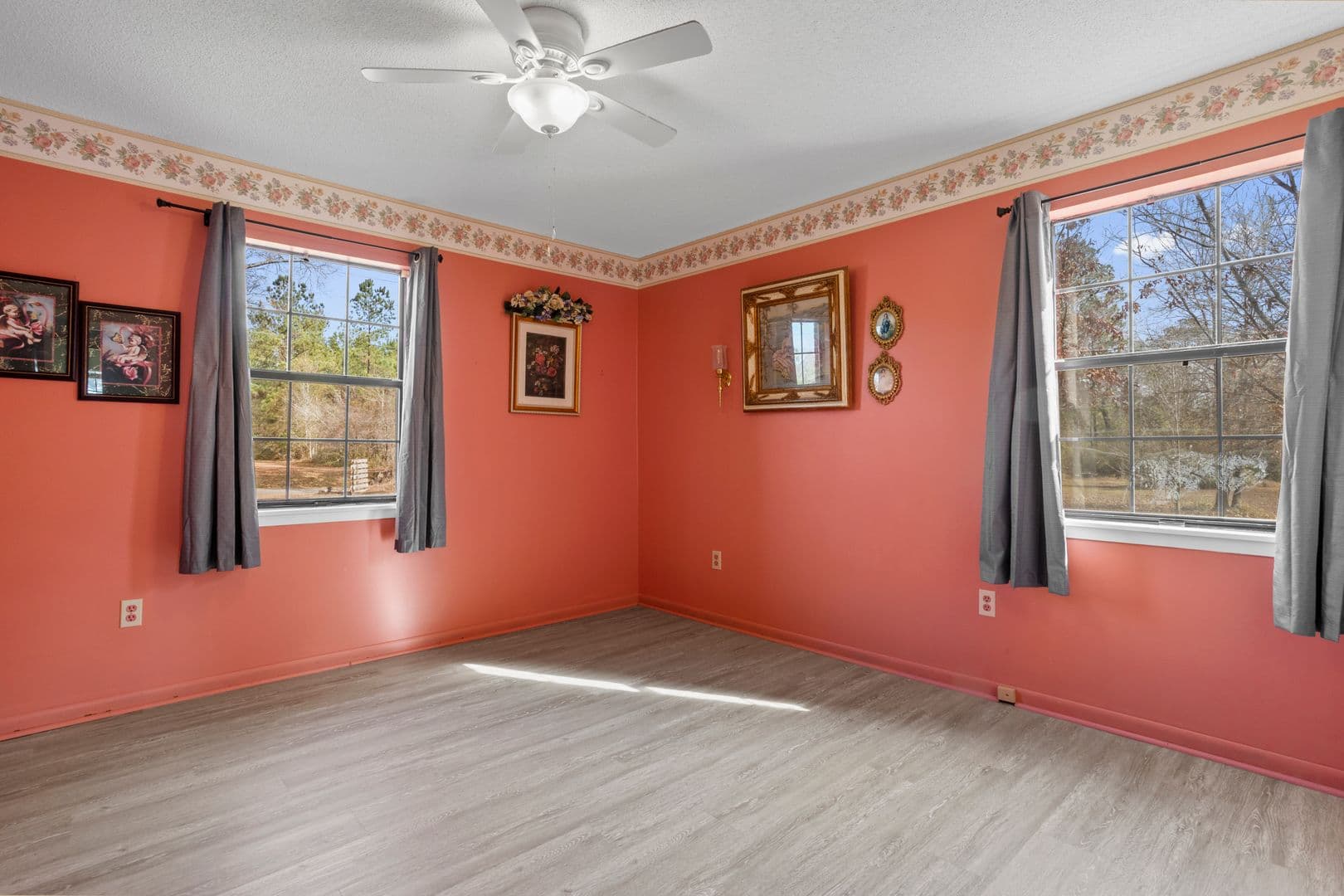 Lucedale House: 373 Chill Churchwell Loop
