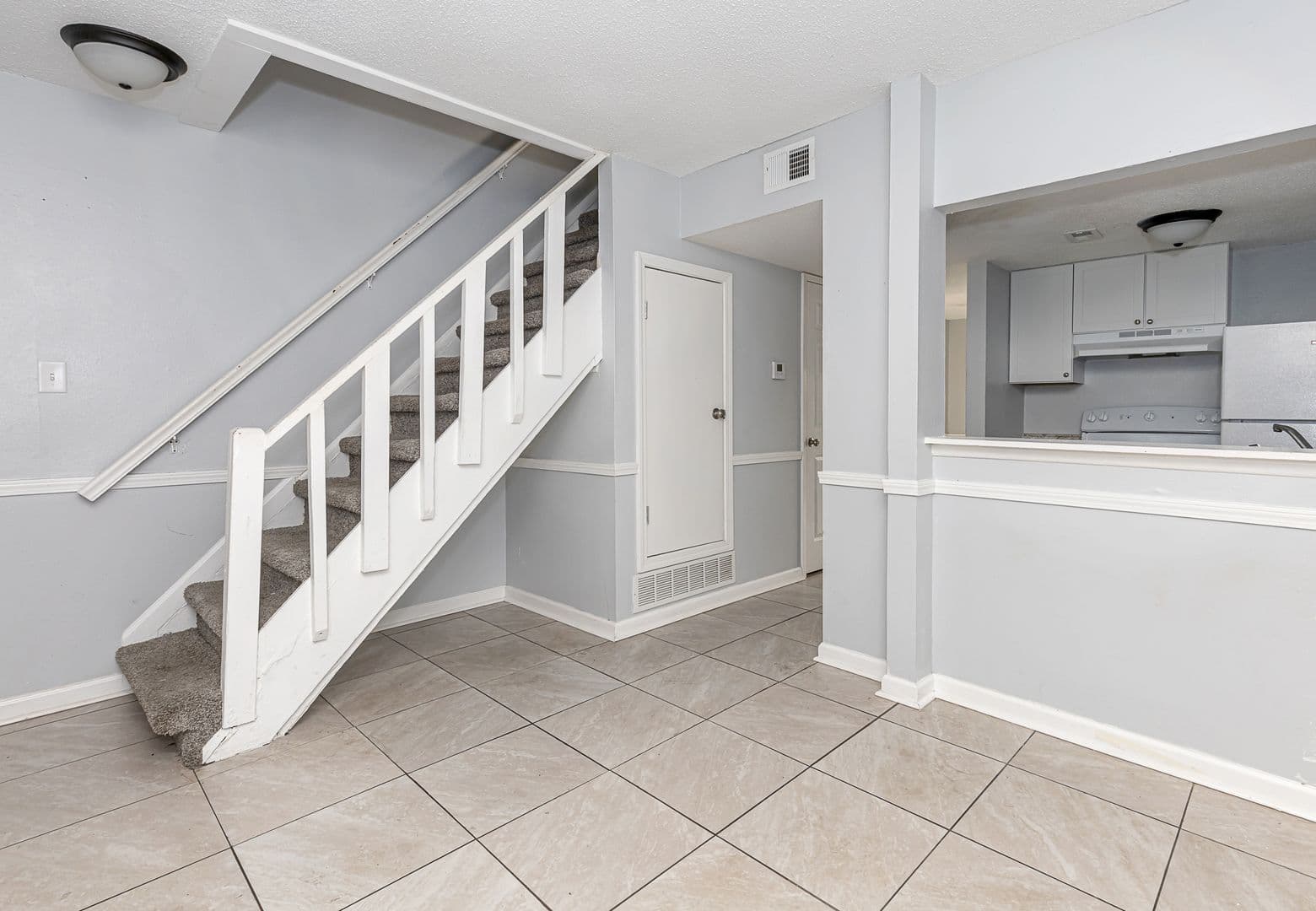 Pascagoula Apartment: 3419 Hospital Road