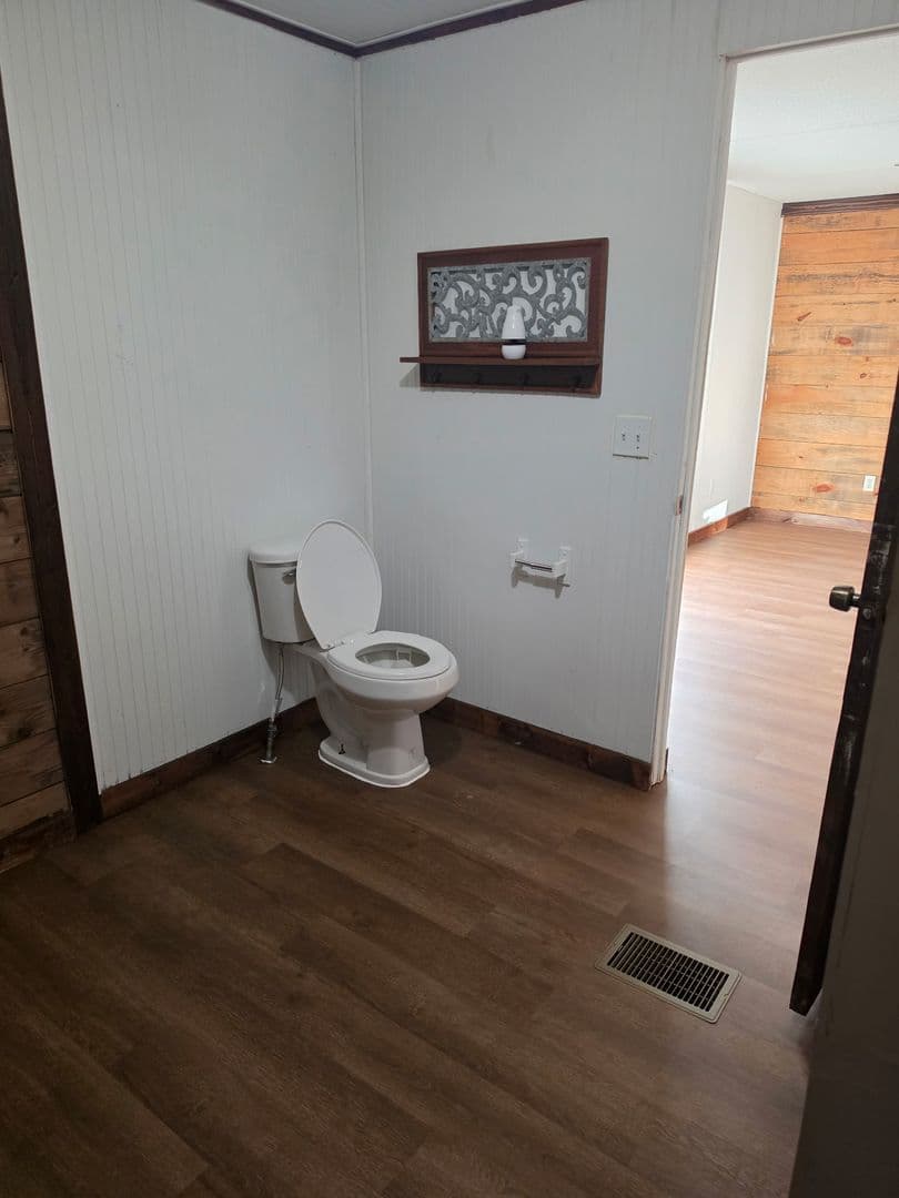 Lucedale Apartment: 144 Katie Eubanks Road