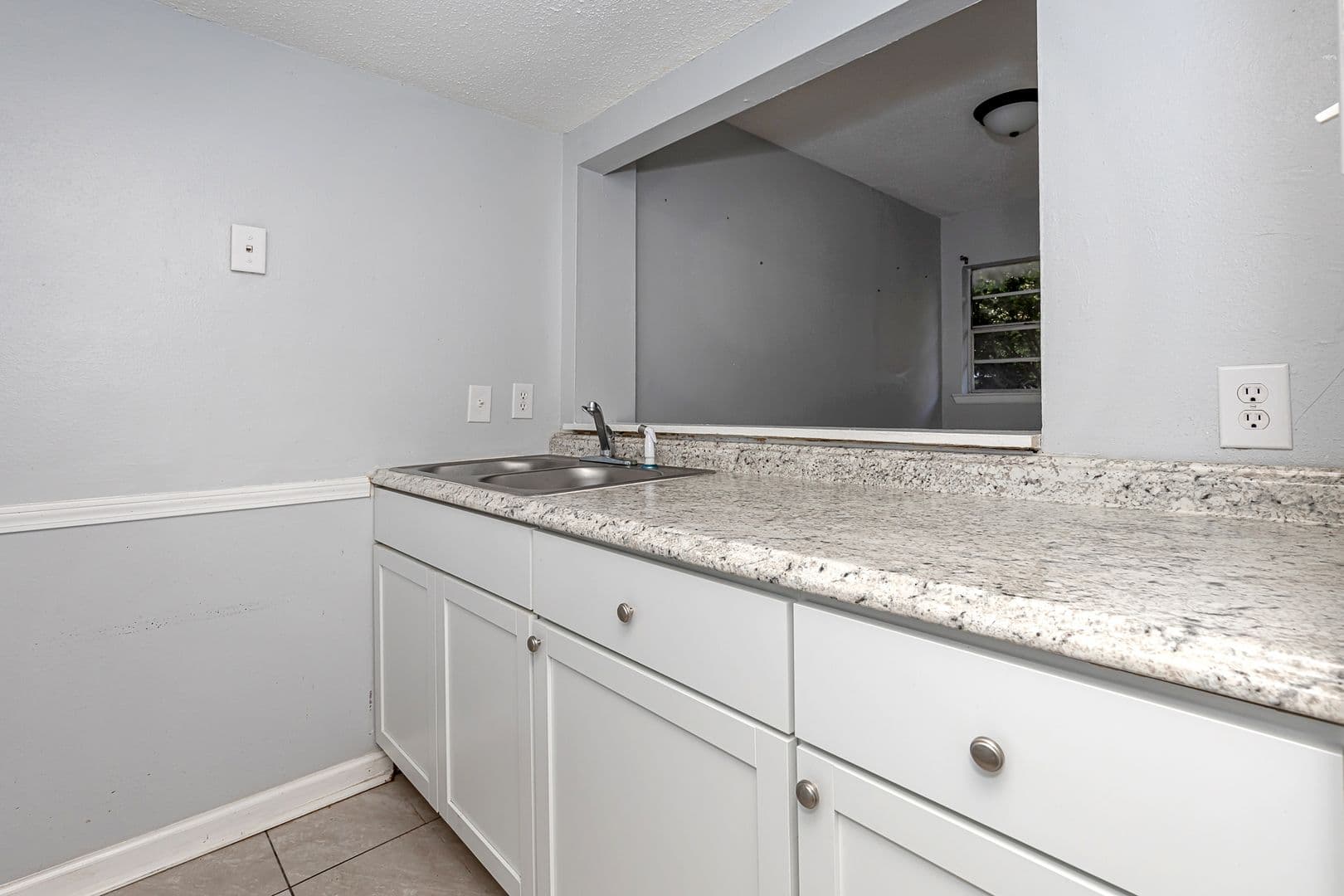 Pascagoula Apartment: 3419 Hospital Road