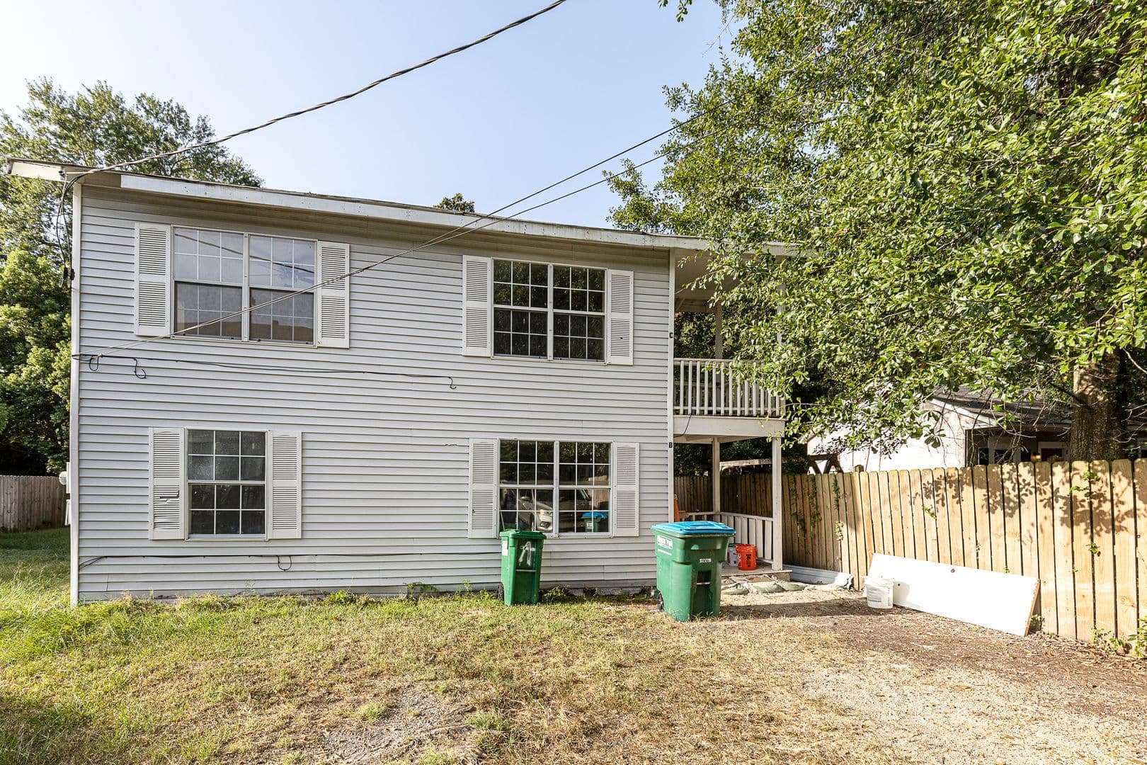 Pascagoula Apartment: 905 Sarrazin Avenue