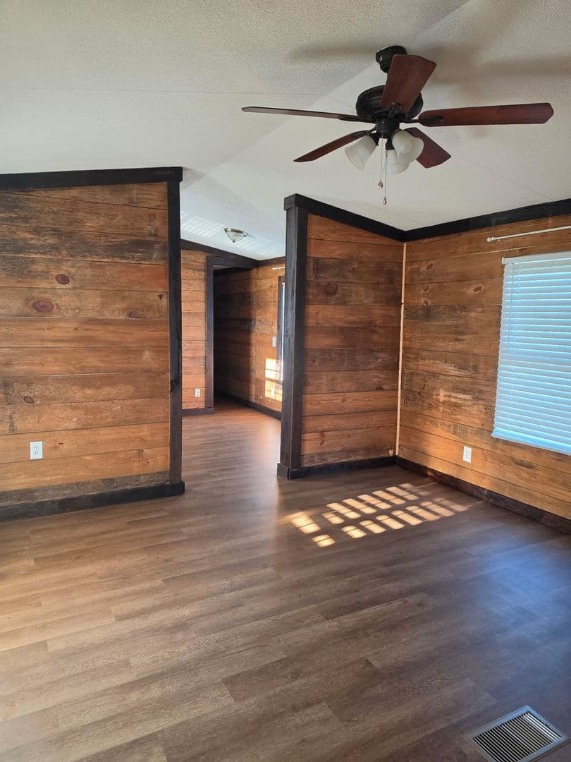 Lucedale Apartment: 144 Katie Eubanks Road
