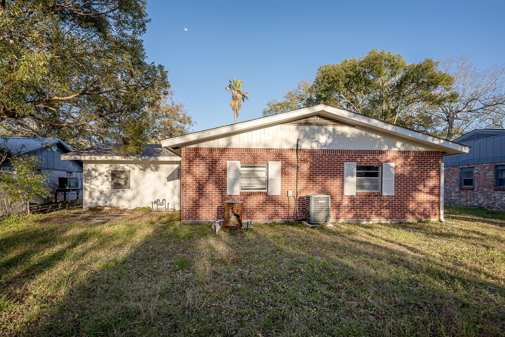 Pascagoula House: 807 Market Street