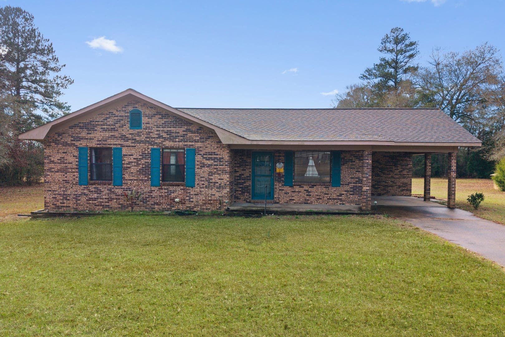 Lucedale House: 373 Chill Churchwell Loop