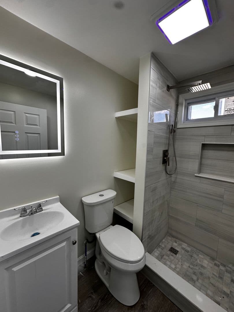 East Providence Apartment: 244 Fort St