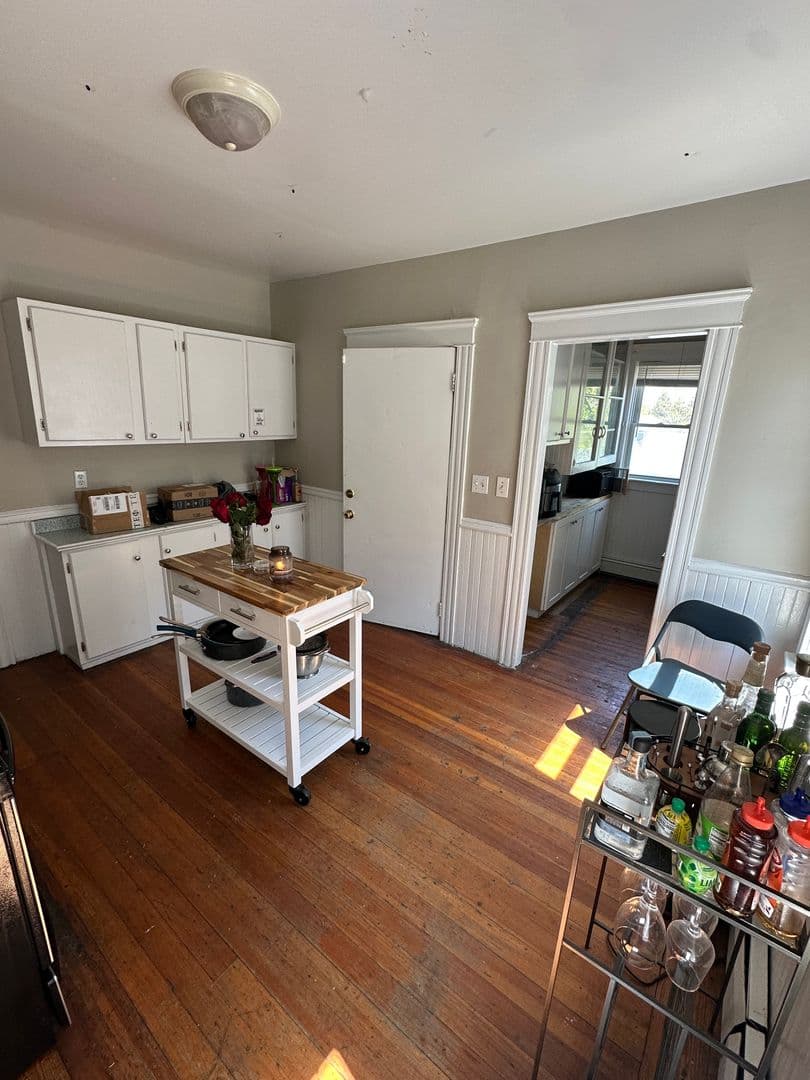 Providence Apartment: 37-39 Pembroke Ave  - Unit #3