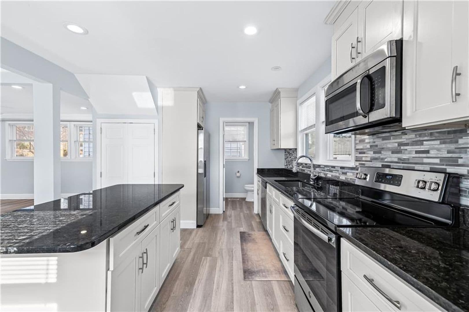 Providence House: 37 Tyndall Ave