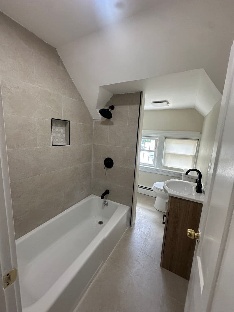 East Greenwich Apartment: 11 Dedford Street  - 11 Dedford Street Unit #3