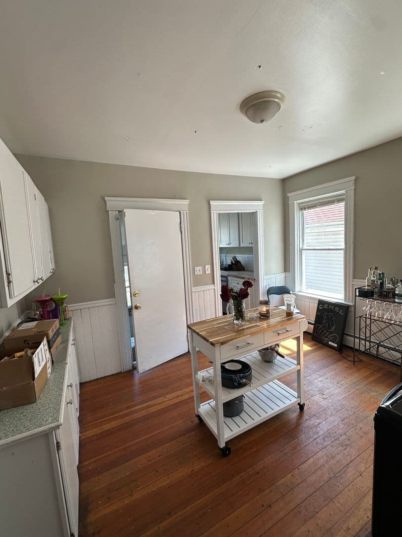 Providence Apartment: 37-39 Pembroke Ave