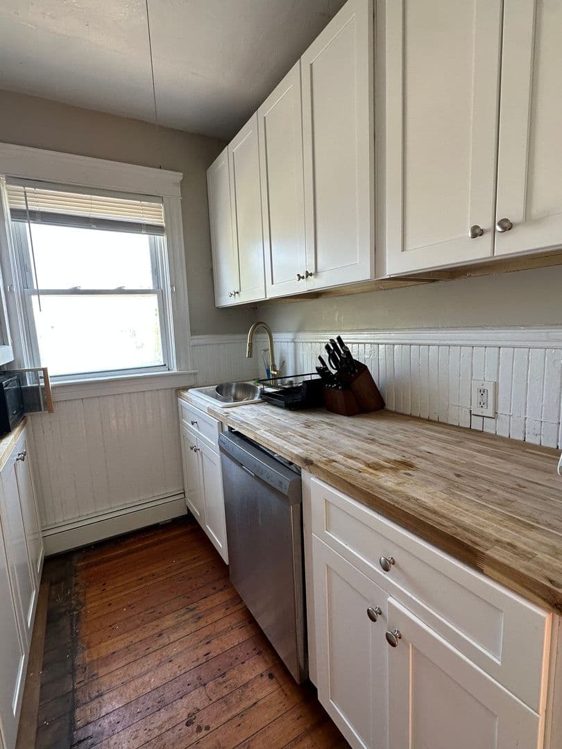 Providence Apartment: 37-39 Pembroke Ave  - Unit #3