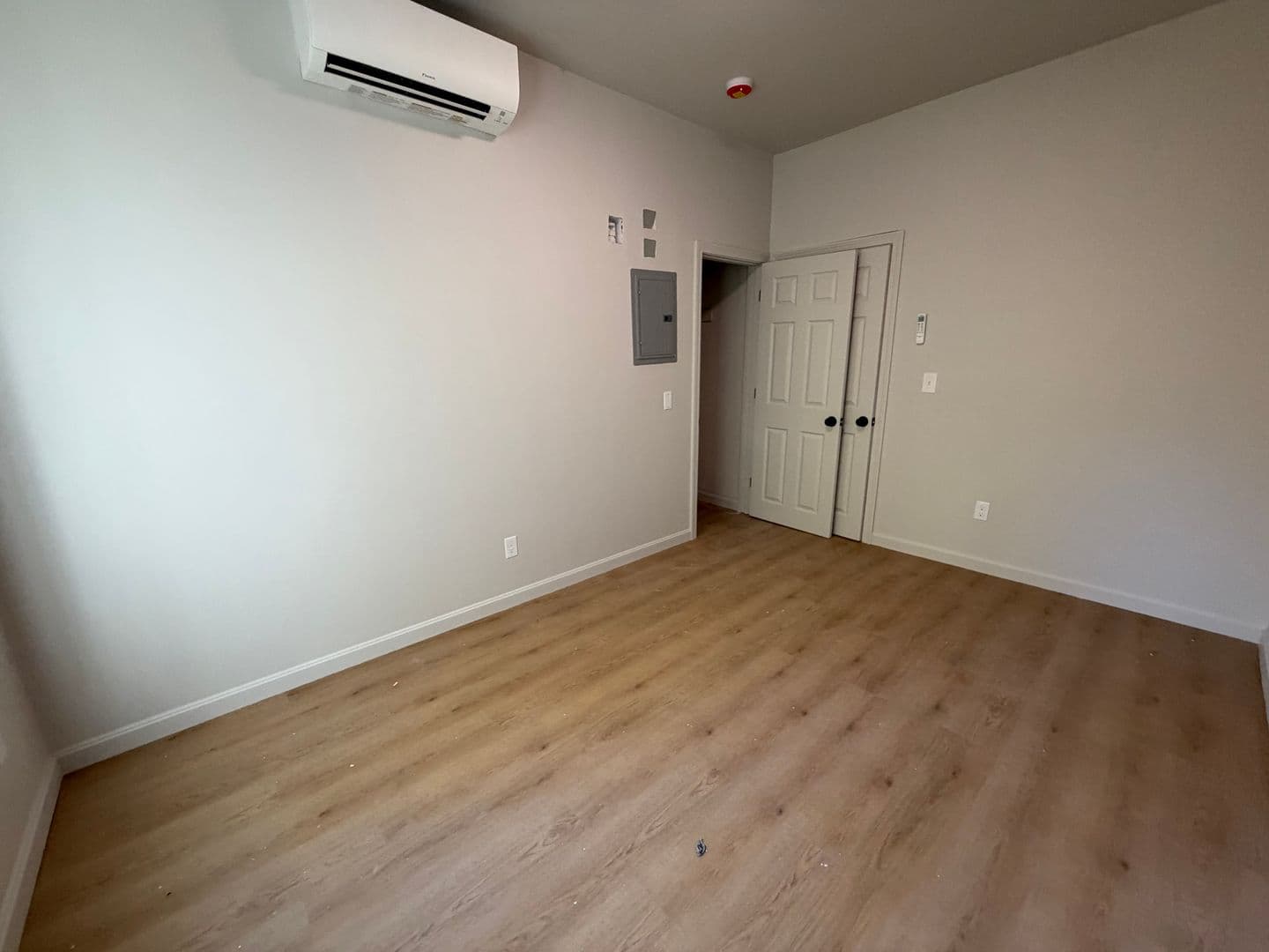 Providence Apartment: 11 Higgins Ave - Unit 3R