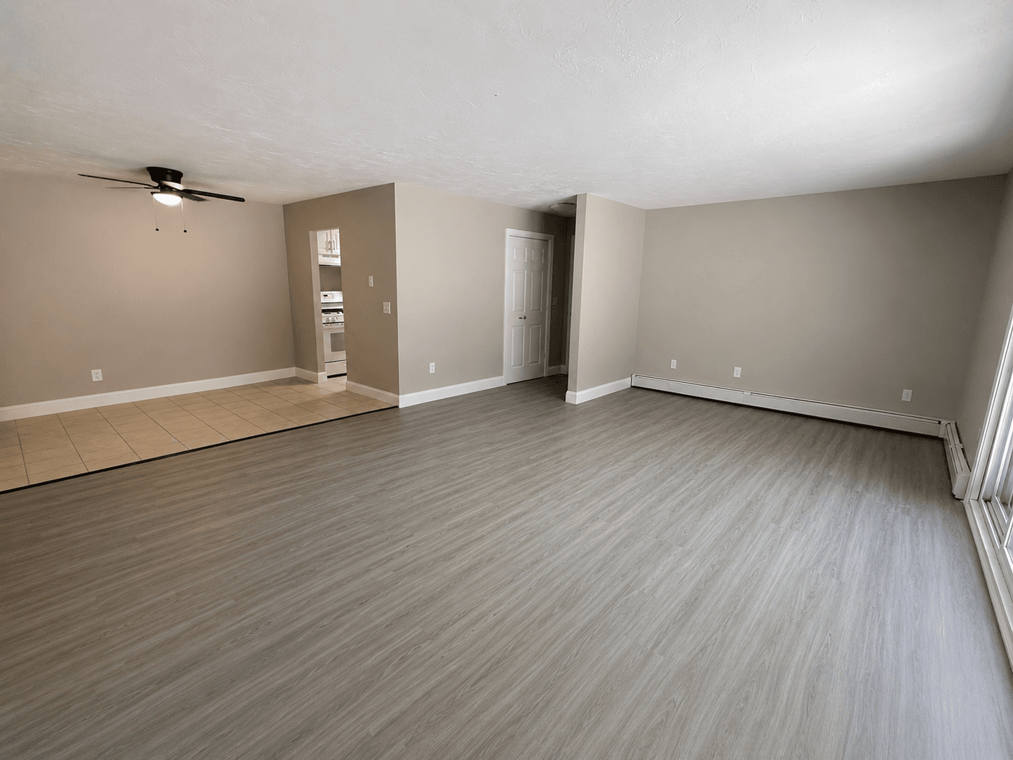 Cranston Apartment: 283-435 Oaklawn Ave - 435 Oaklawn Ave Unit 116