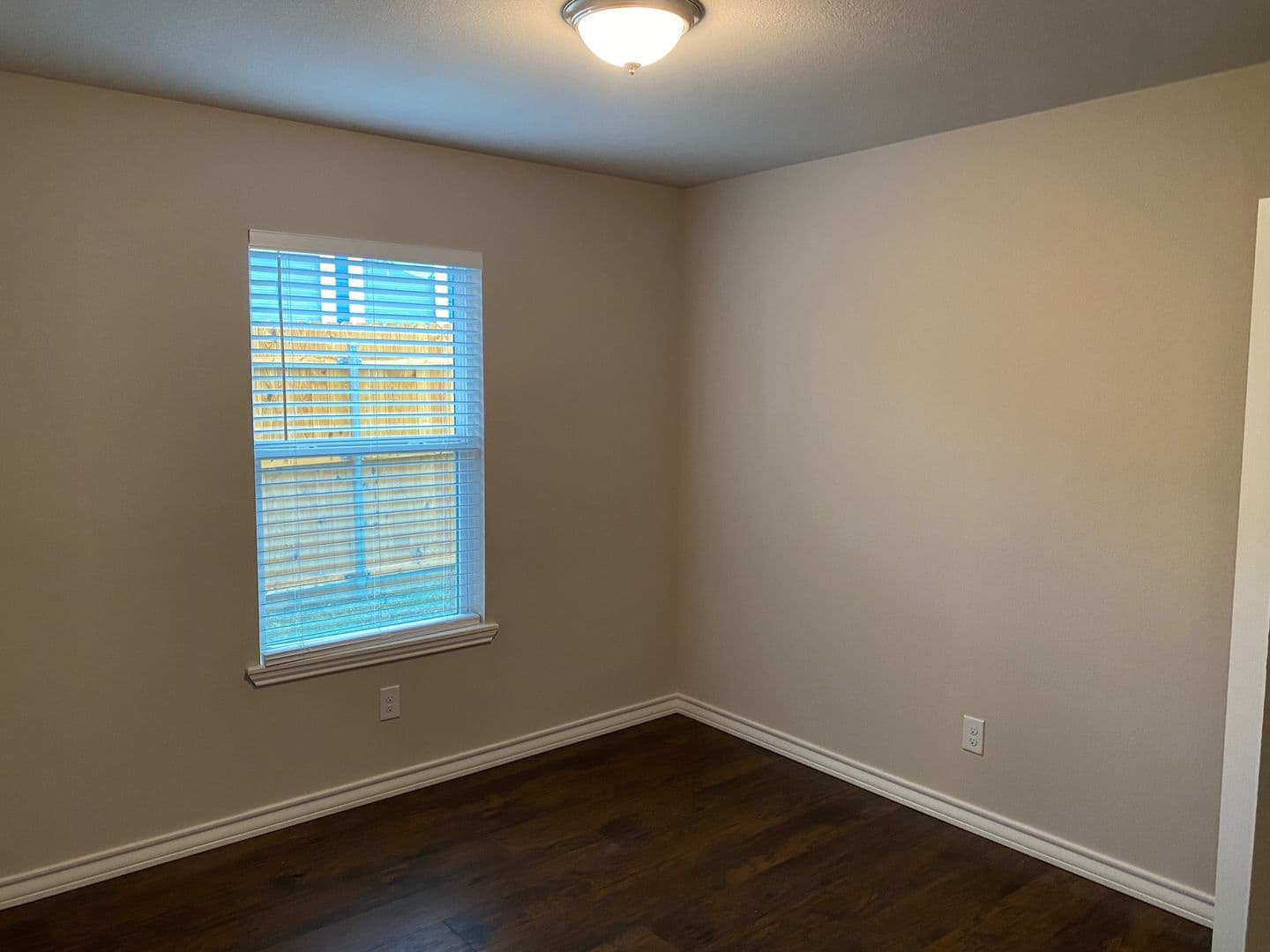 Fort Worth House: 835 E Harvey Ave