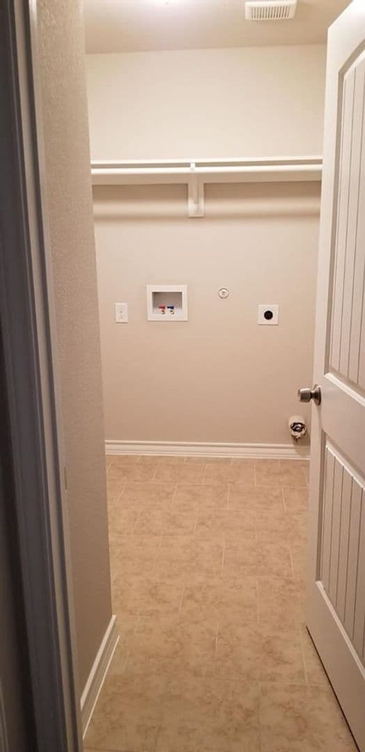 Fort Worth House: 835 E Harvey Ave