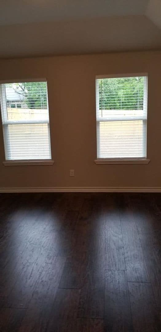 Fort Worth House: 835 E Harvey Ave