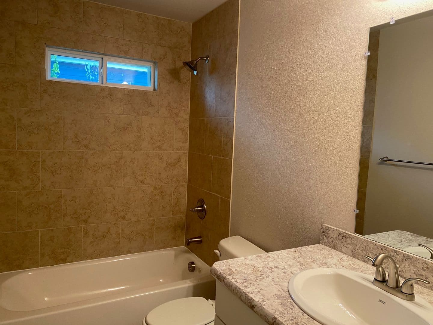 Fort Worth House: 835 E Harvey Ave