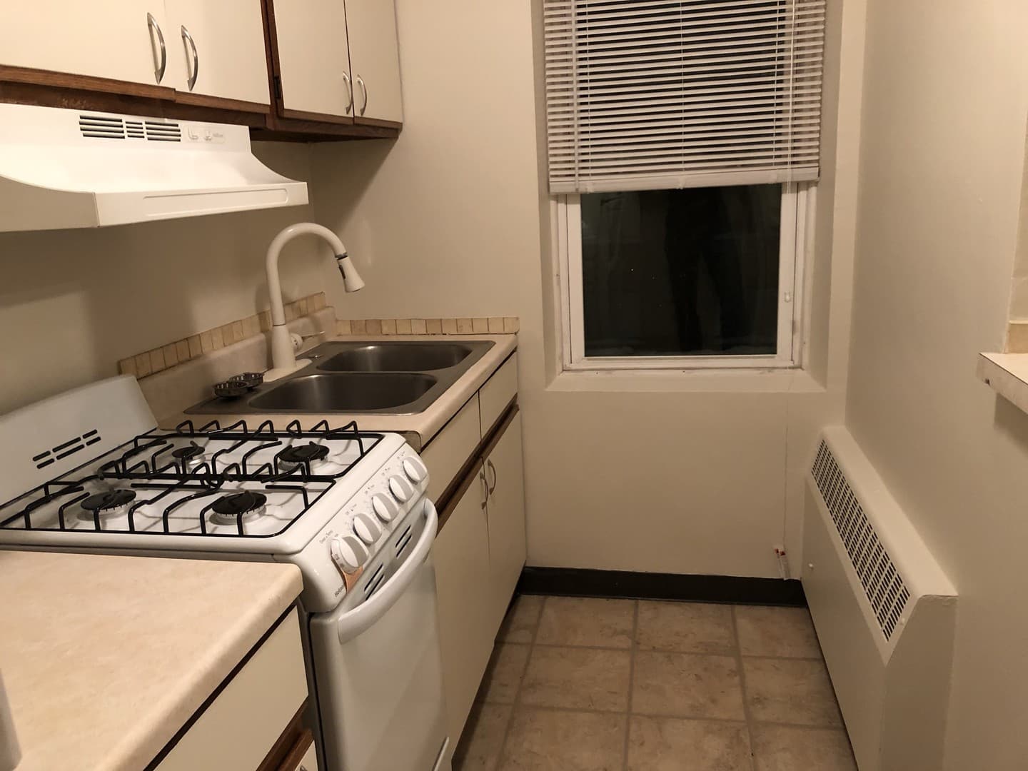 Minneapolis Apartment: 3421 & 3429 Emerson Ave S