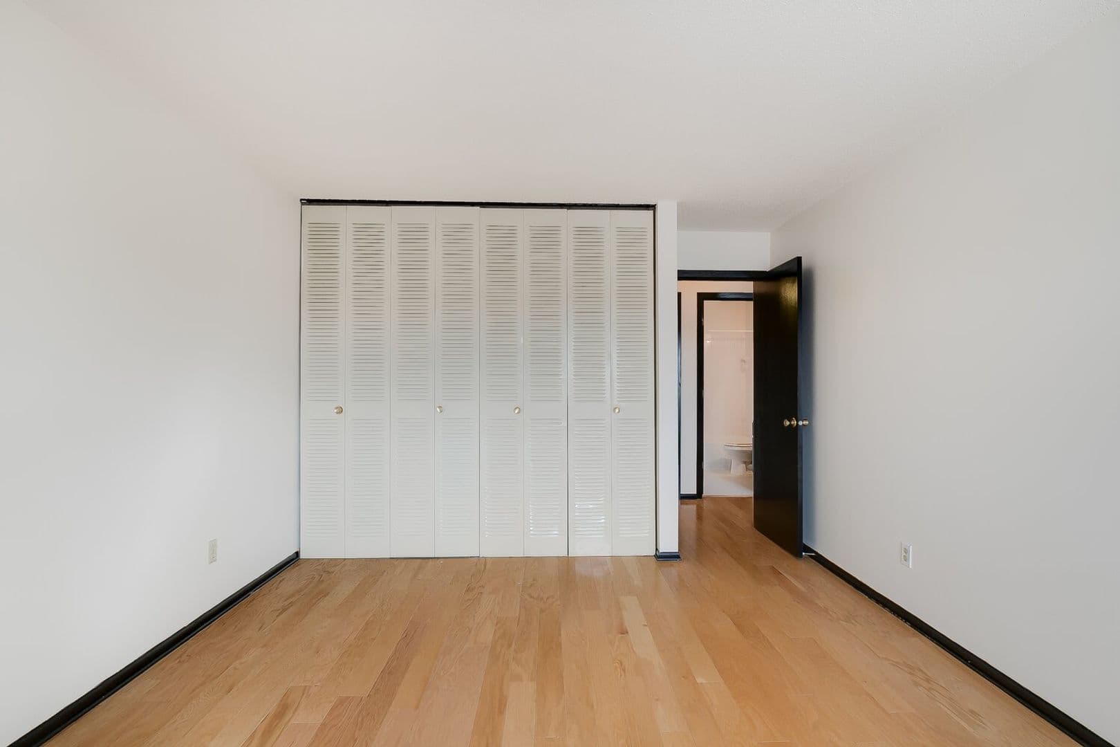 Crystal Apartment: 7710 36th Ave N