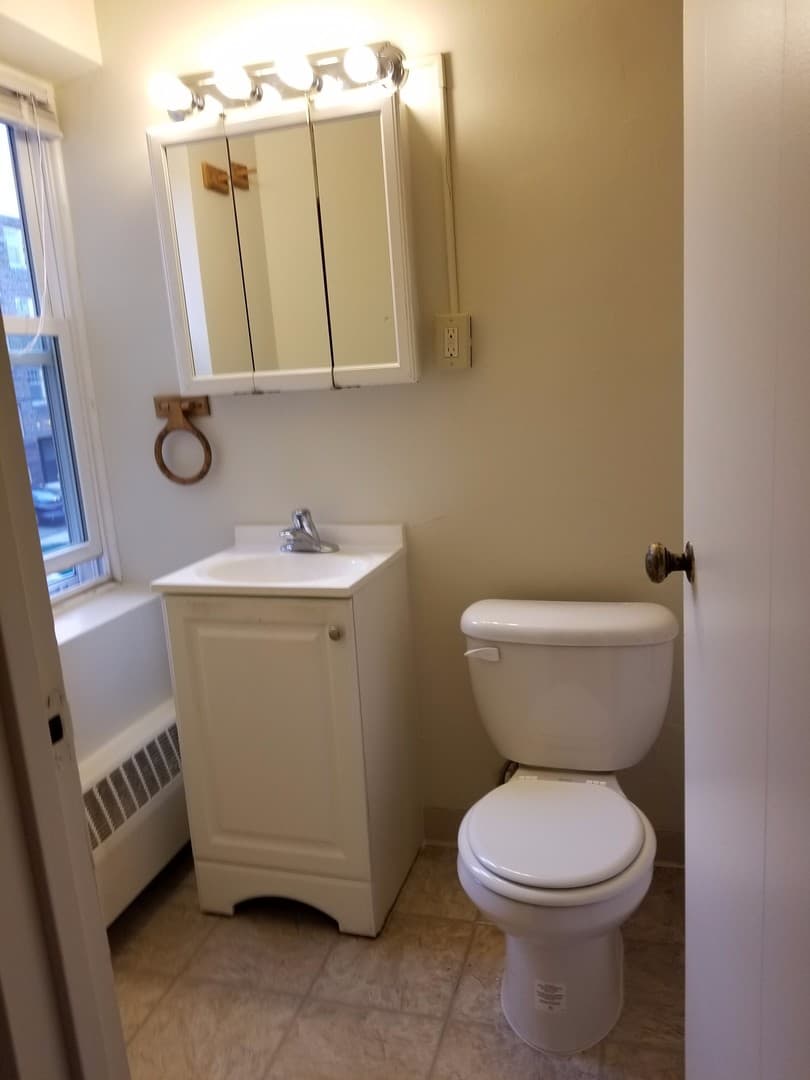 Minneapolis Apartment: 3421 & 3429 Emerson Ave S