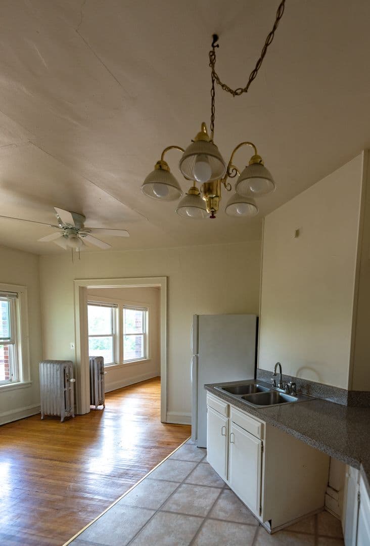 Minneapolis Apartment: 3418 Emerson Ave S