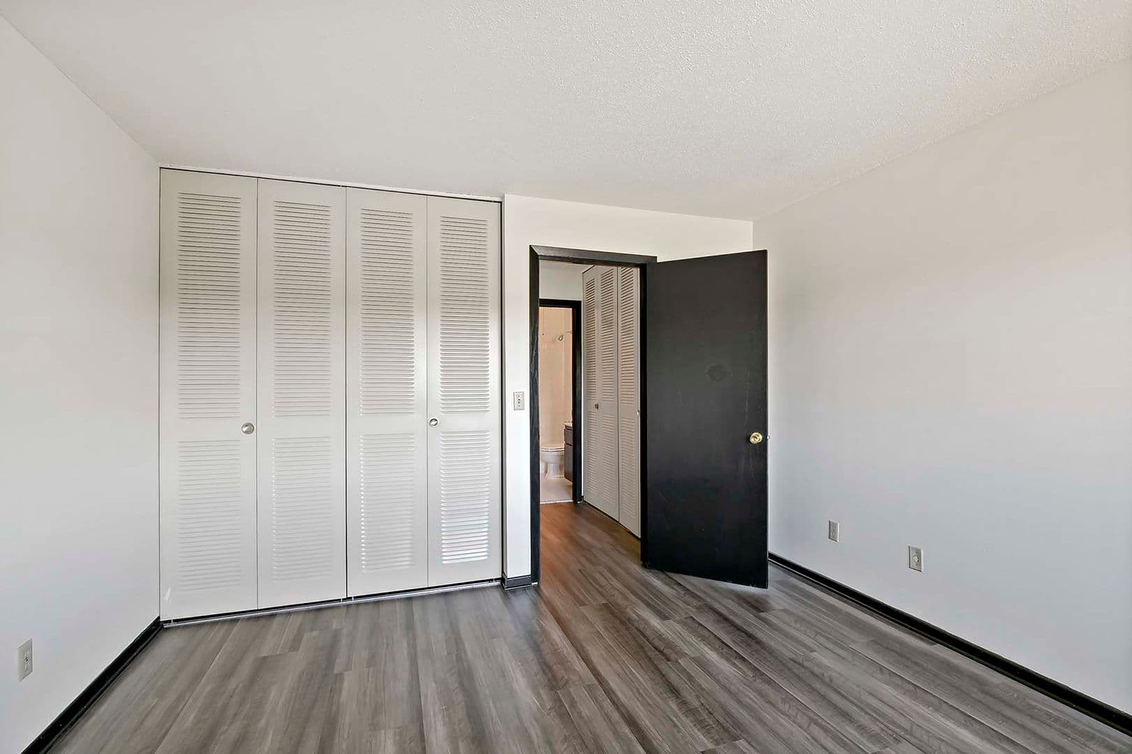 Crystal Apartment: 7710 36th Ave N