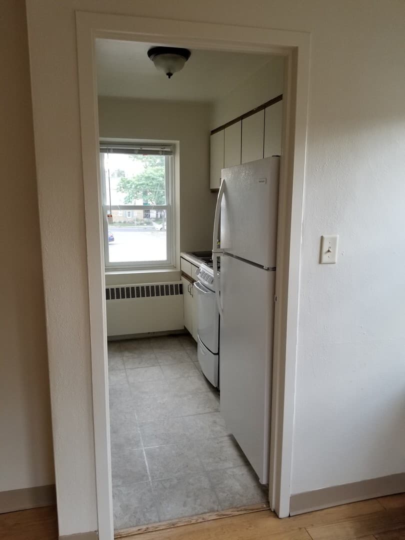 Minneapolis Apartment: 3421 & 3429 Emerson Ave S
