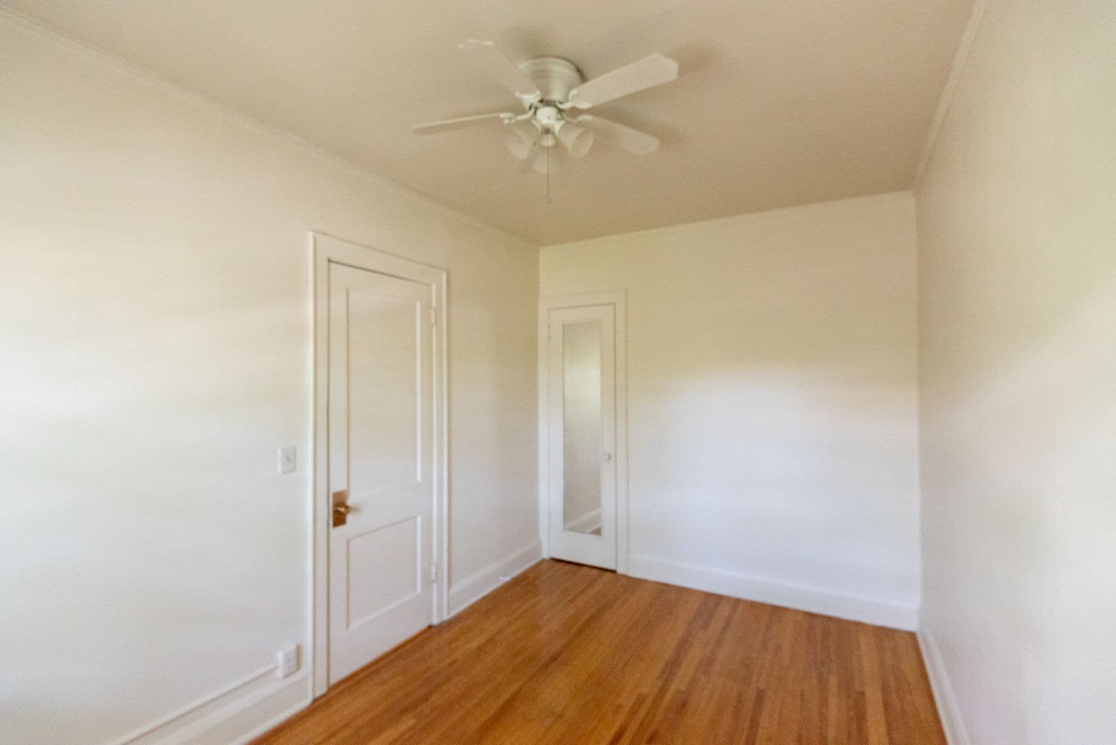 Minneapolis Apartment: 3418 Emerson Ave S