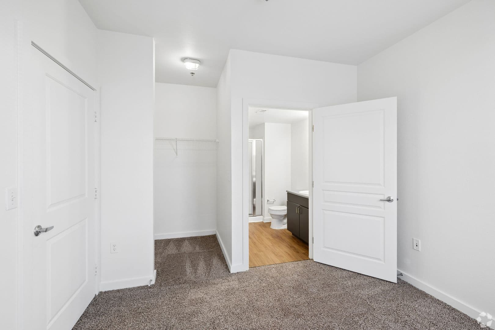 Englewood Apartment: 9783 Pyramid Ct