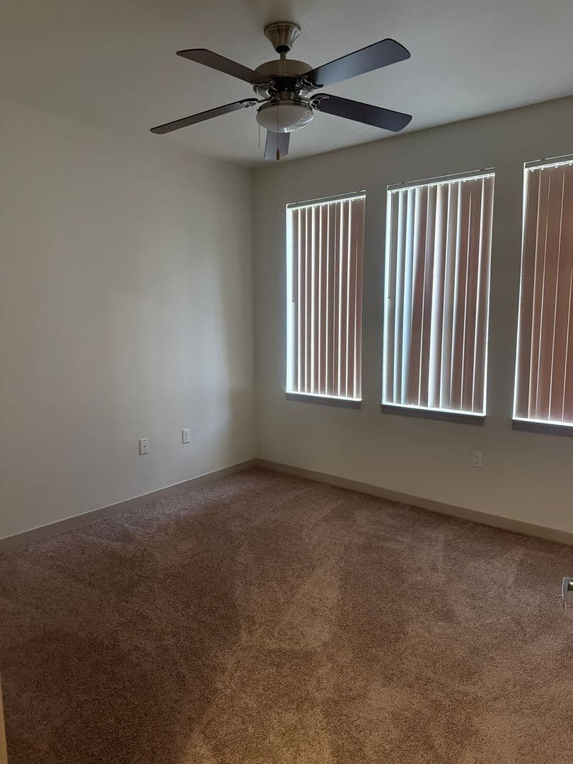 Aurora Apartment: 1305 N. Peoria St
