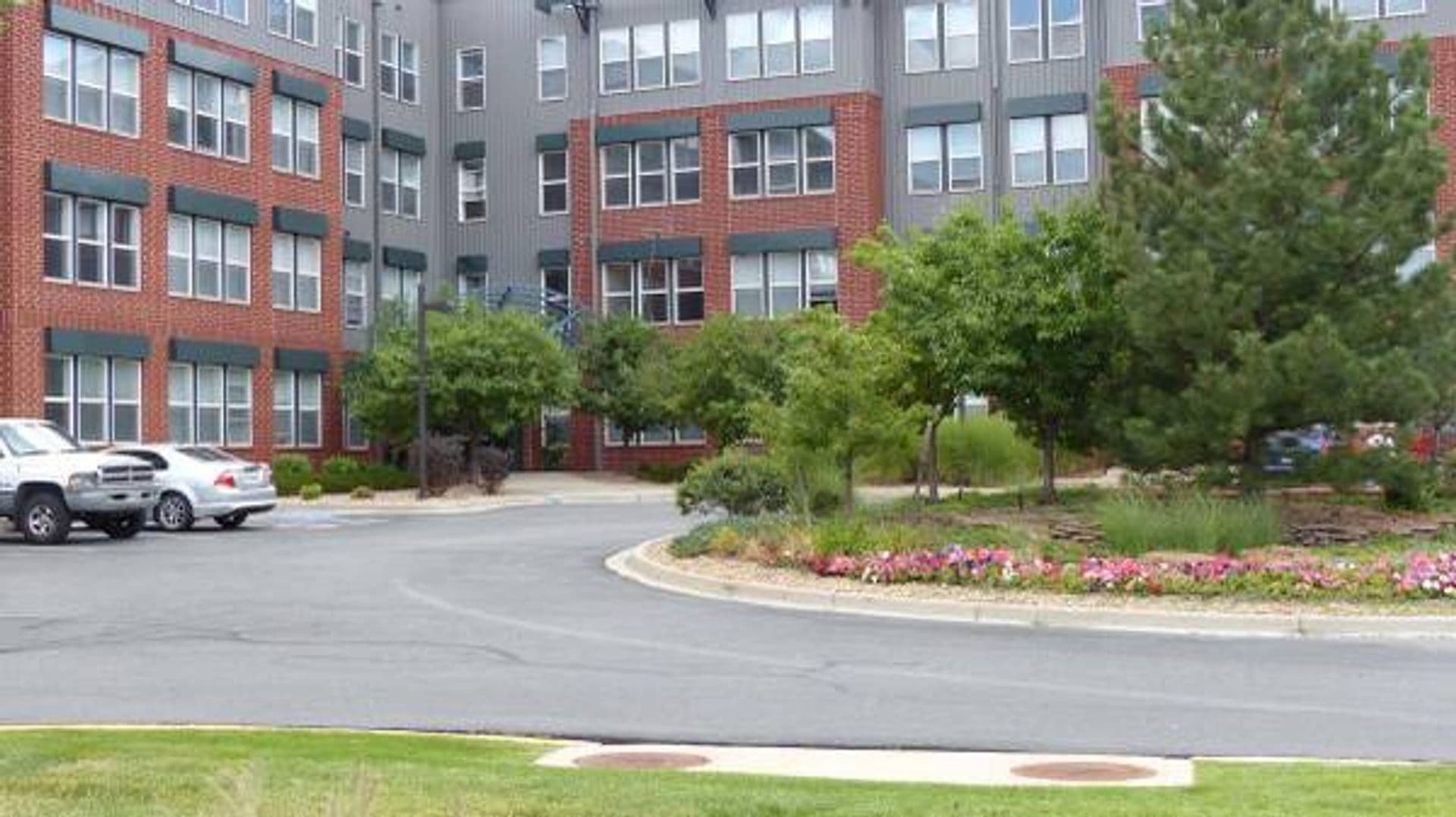 Englewood Apartment: 9783 Pyramid Ct