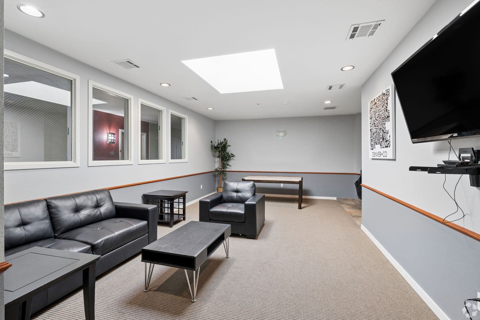Englewood Apartment: 9783 Pyramid Ct