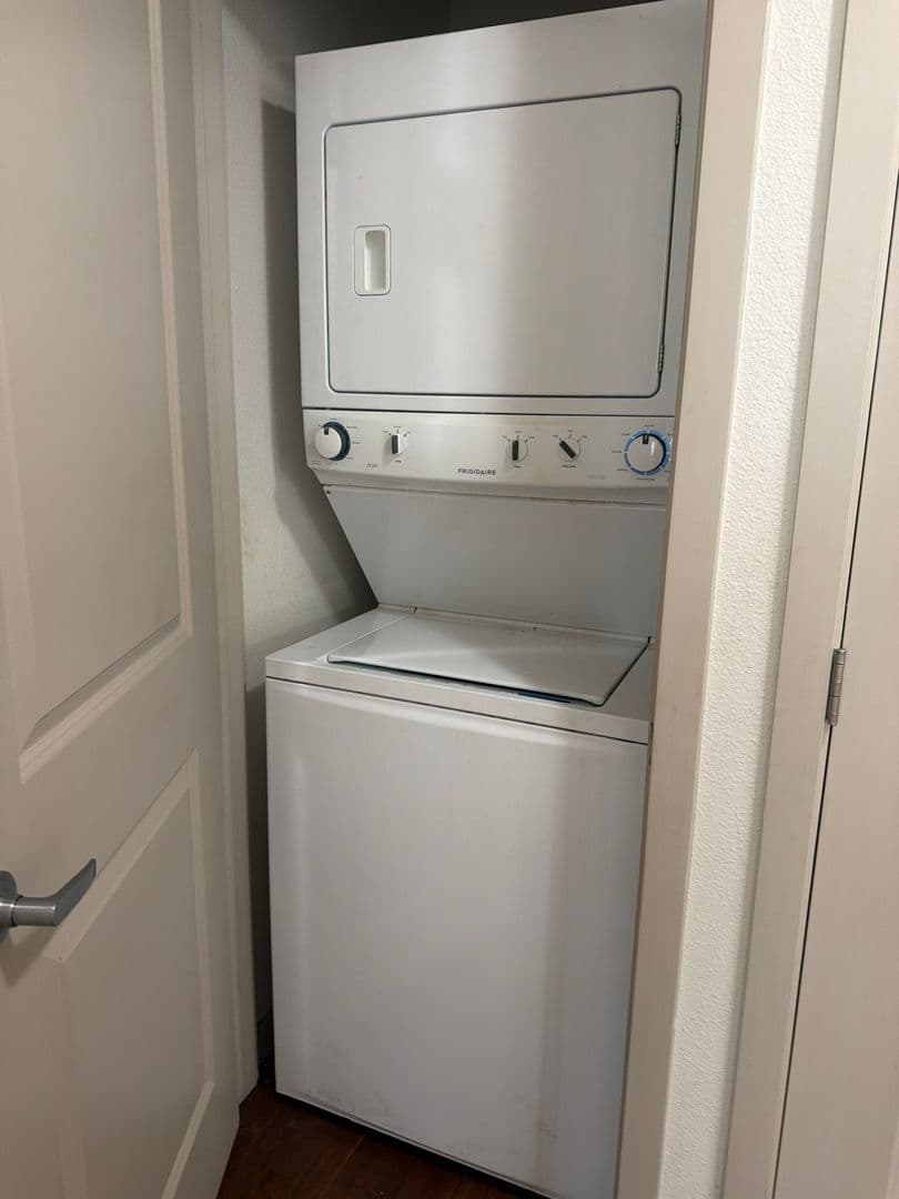 Aurora Apartment: 1305 N. Peoria St