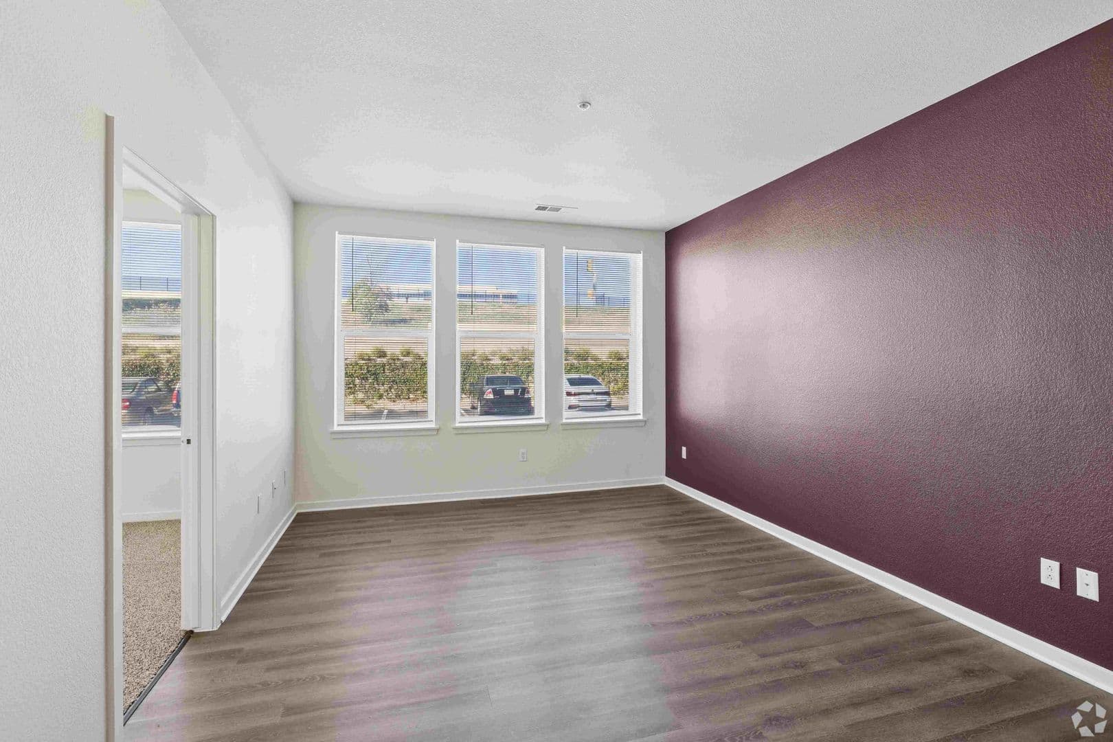 Englewood Apartment: 9783 Pyramid Ct