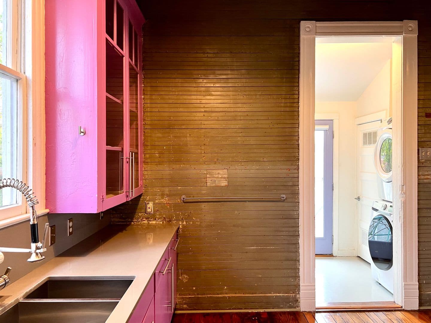 San Antonio House: 902 N. Pine St.