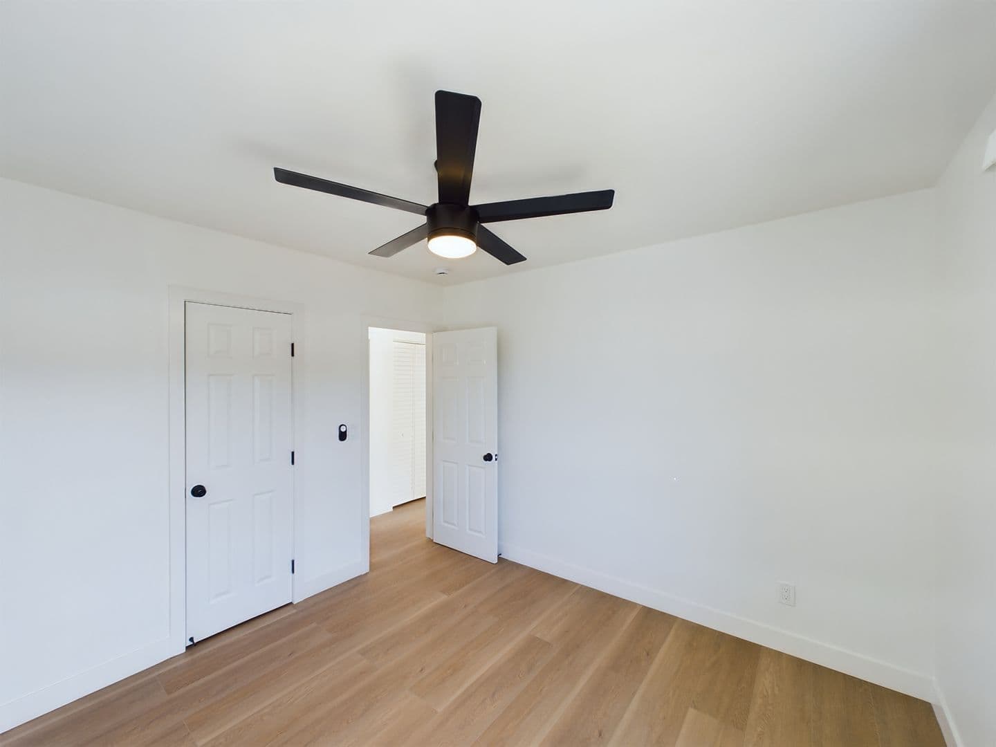 San Diego Apartment: 5603 Alleghany St