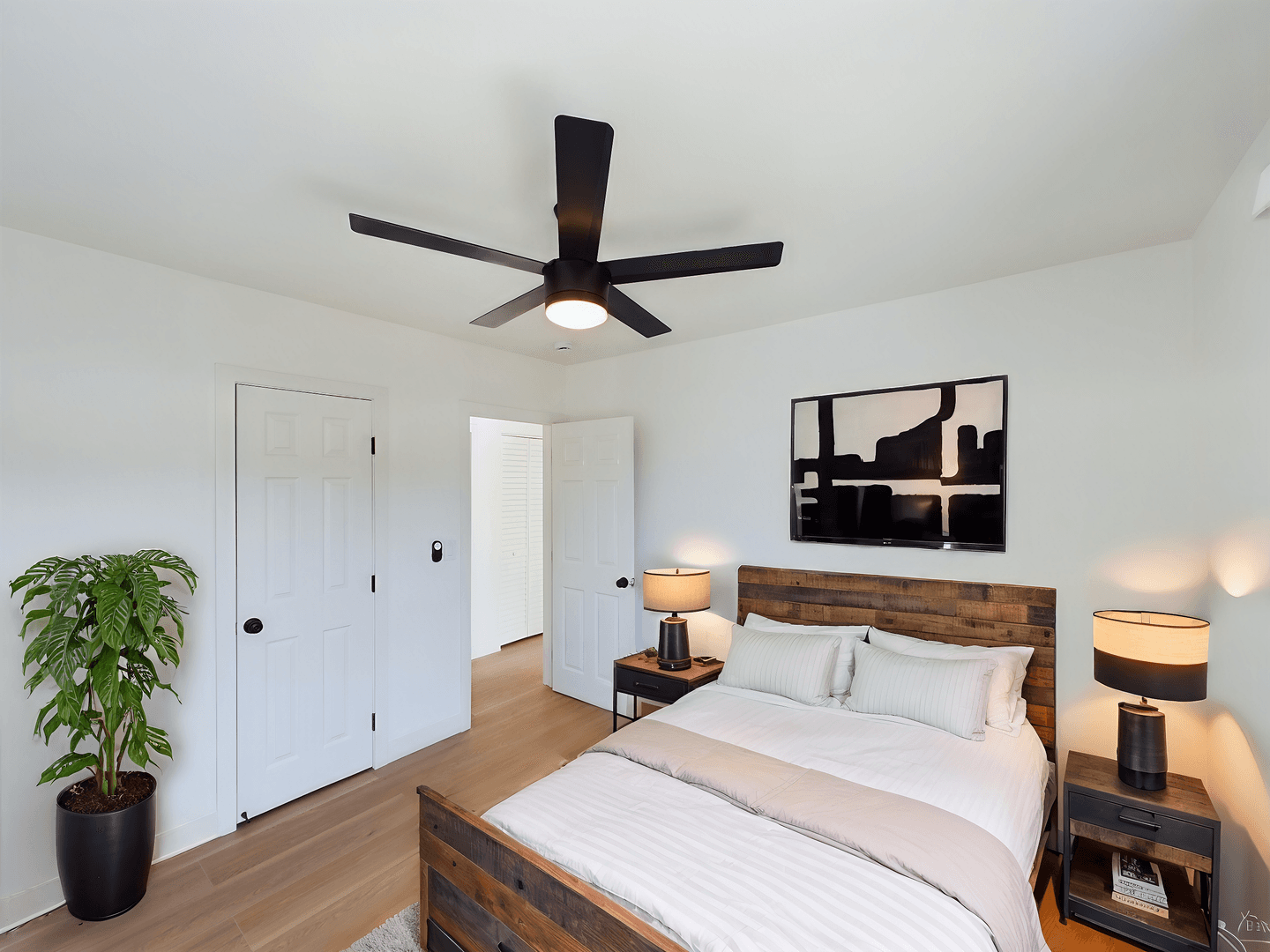 San Diego Apartment: 5603 Alleghany St