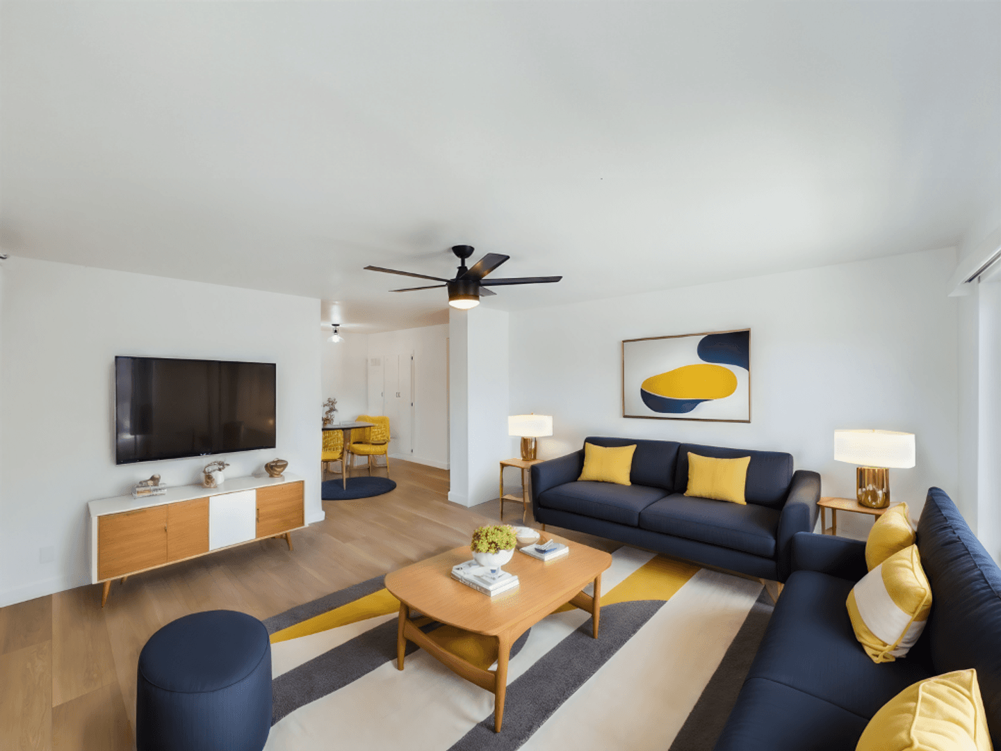 Escondido Apartment: 419 W 4th Ave
