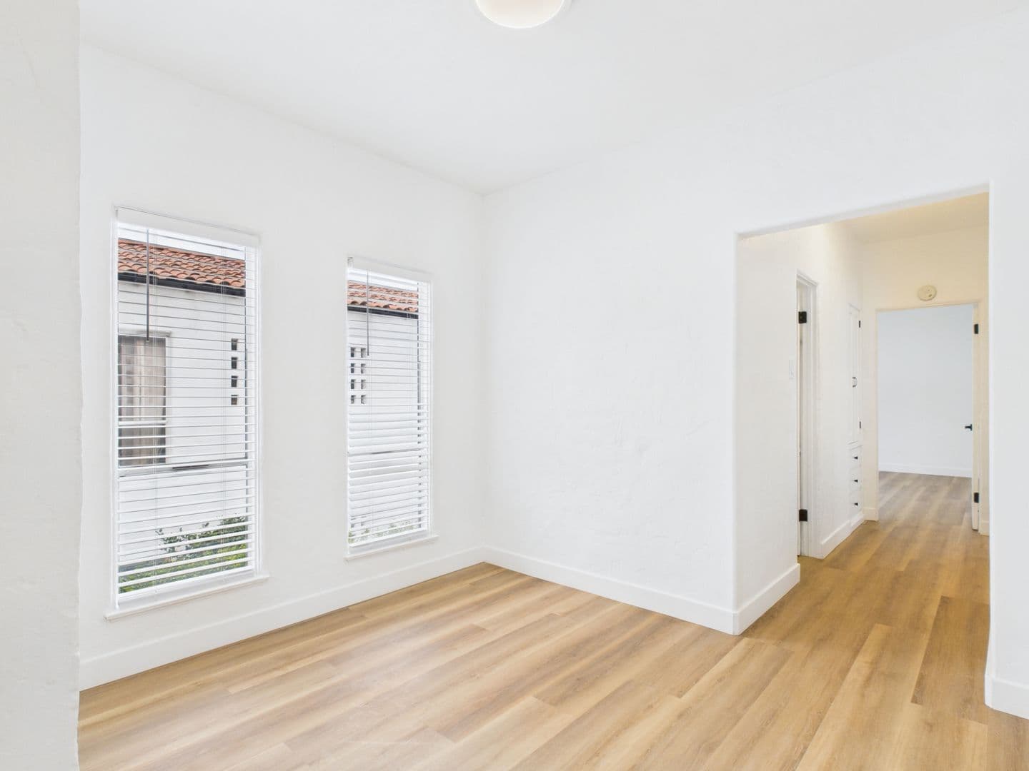 Long Beach Apartment: 1533 East 3rd Street