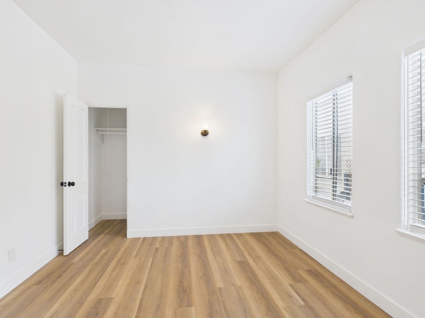 Long Beach Apartment: 1533 East 3rd Street