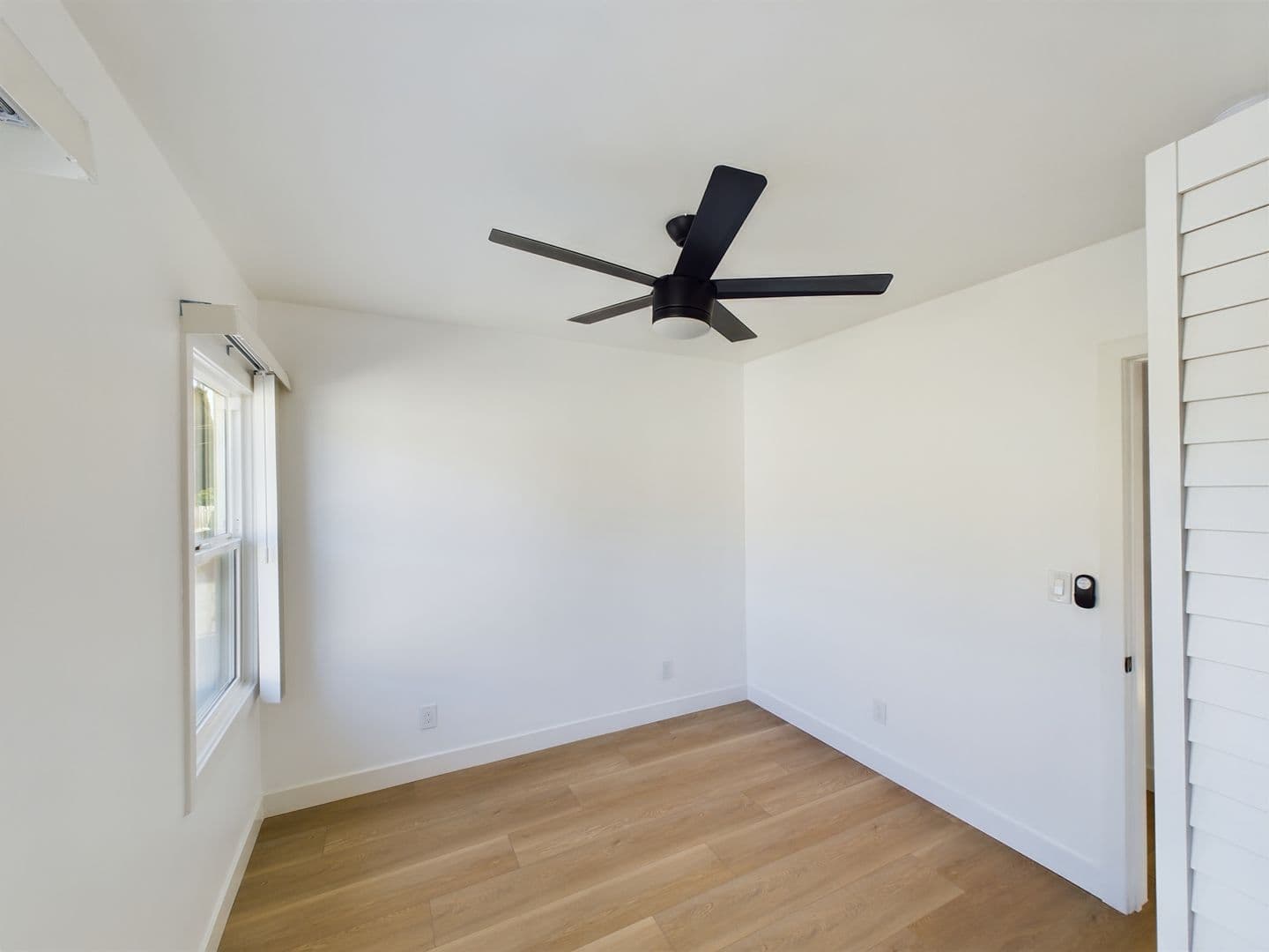 San Diego Apartment: 5603 Alleghany St