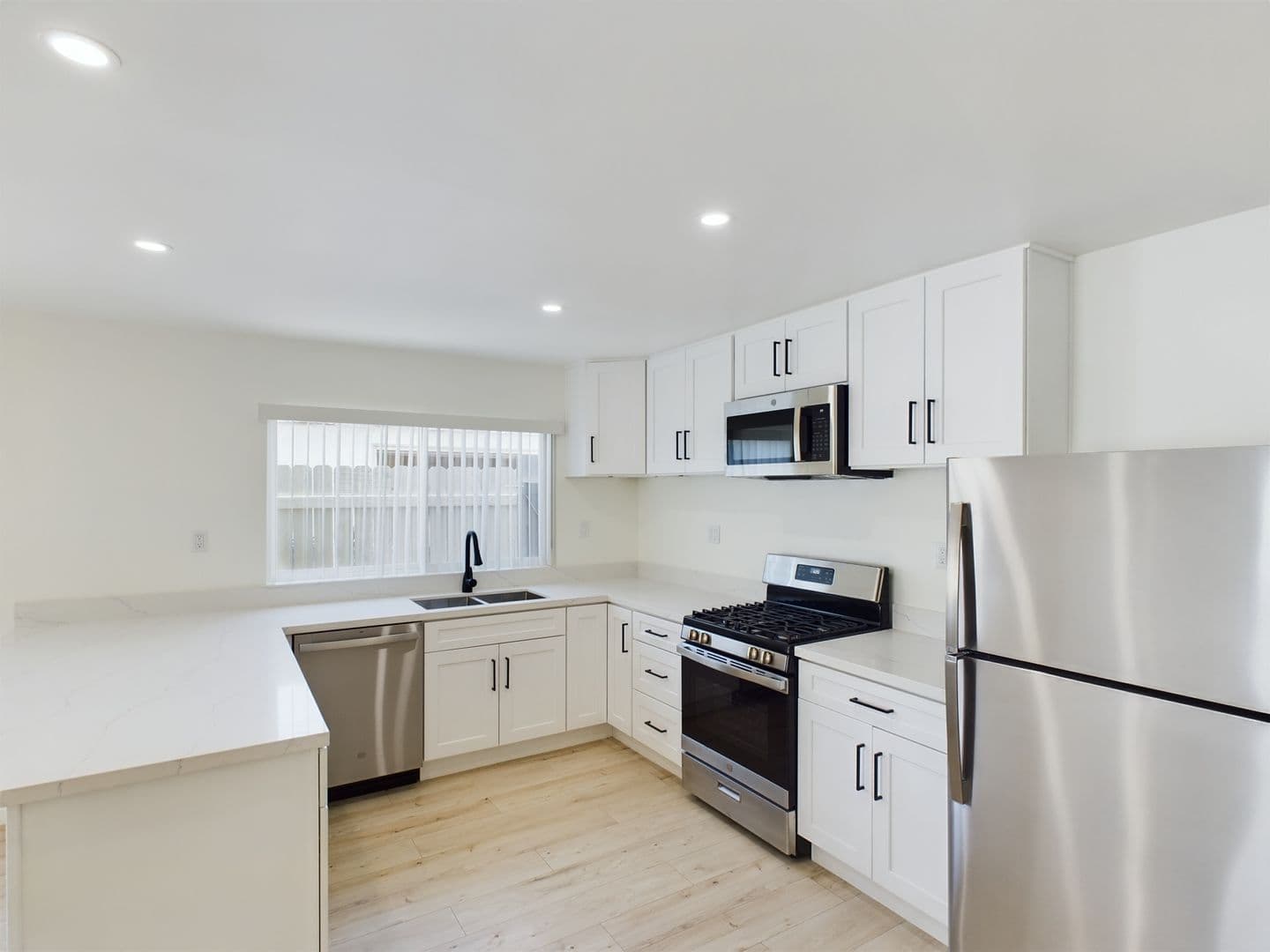 San Diego Apartment: 6715-6717 N Elman St