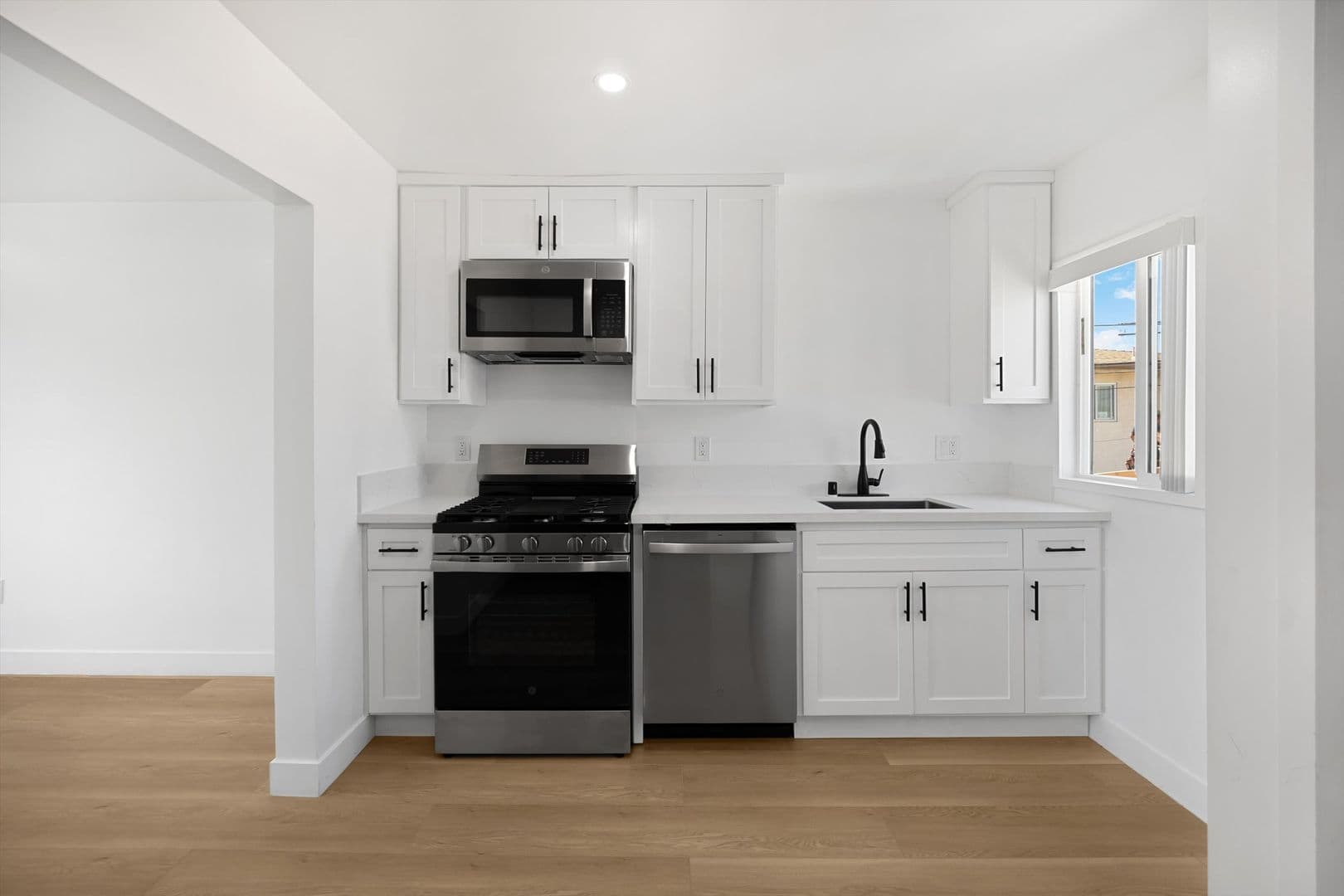 Arcadia Apartment: 15 Christina Street