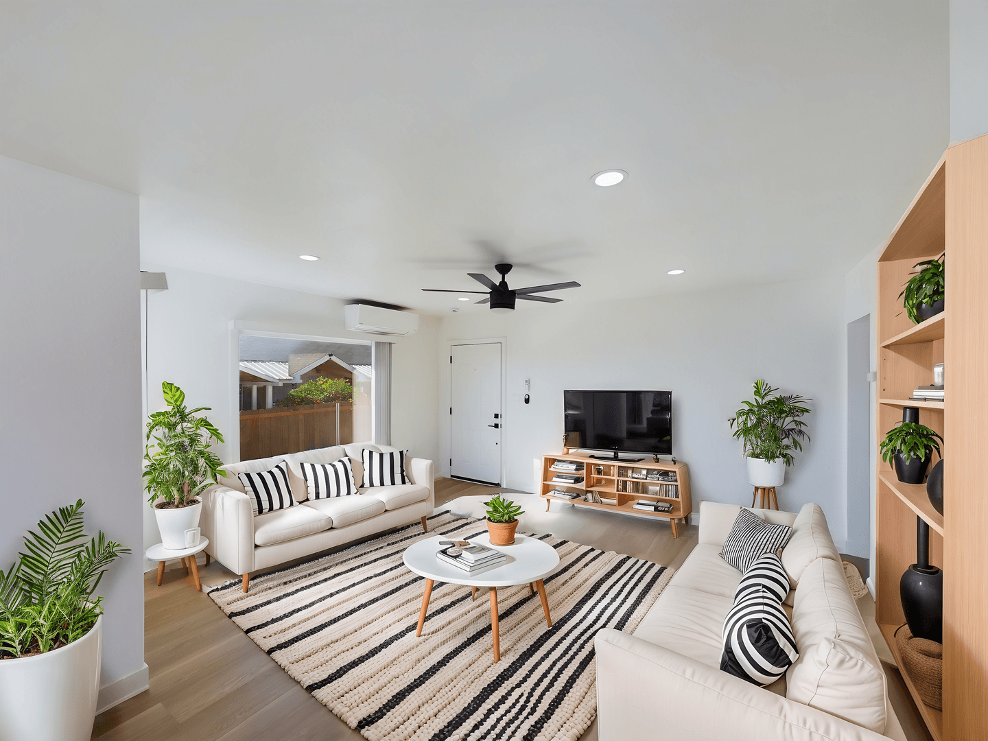 San Diego Apartment: 5603 Alleghany St