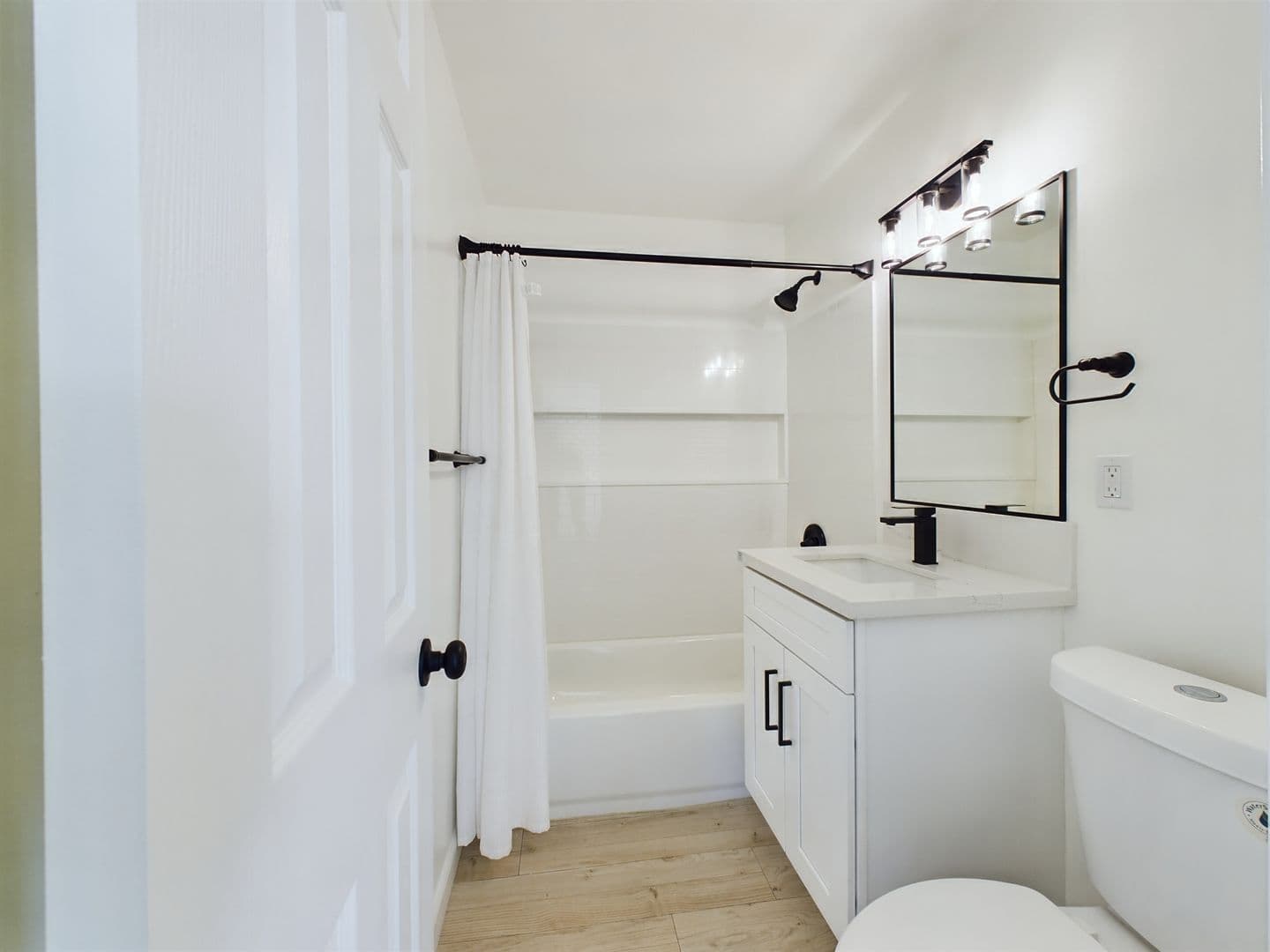 San Diego Apartment: 6715-6717 N Elman St