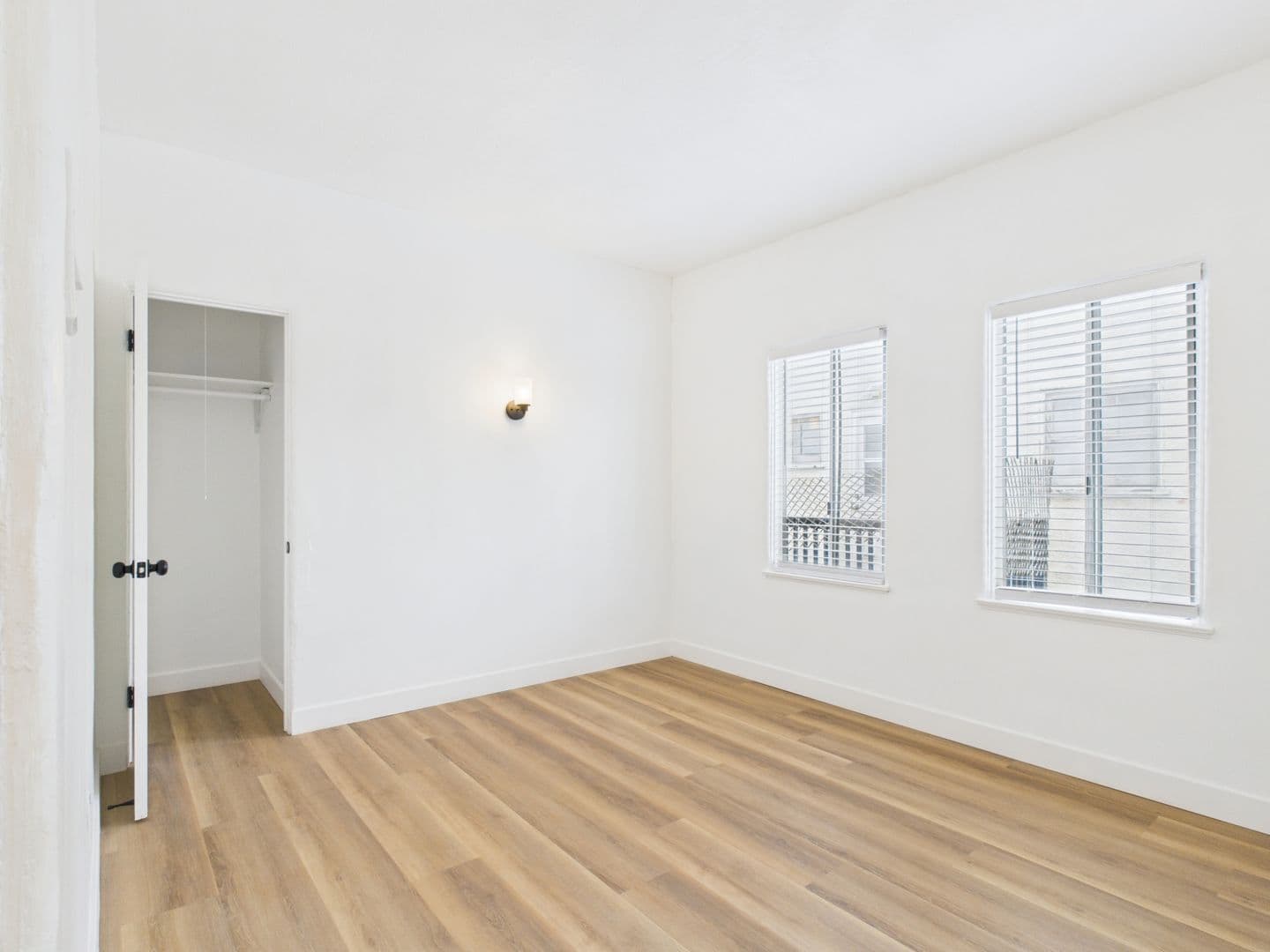 Long Beach Apartment: 1533 East 3rd Street