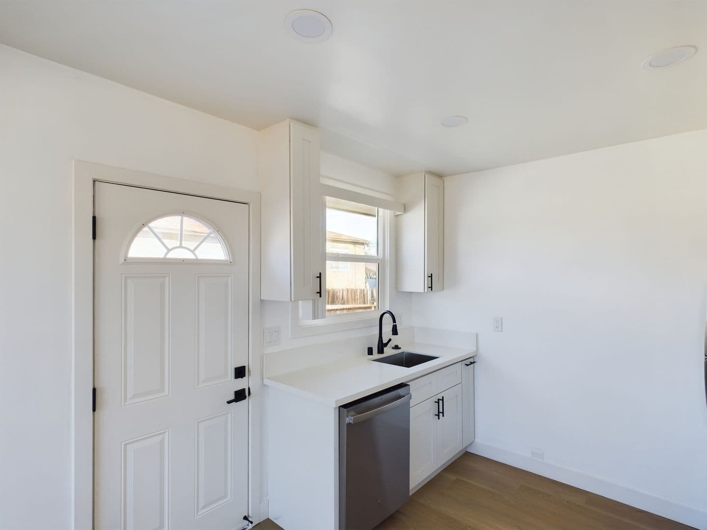 San Diego Apartment: 5603 Alleghany St