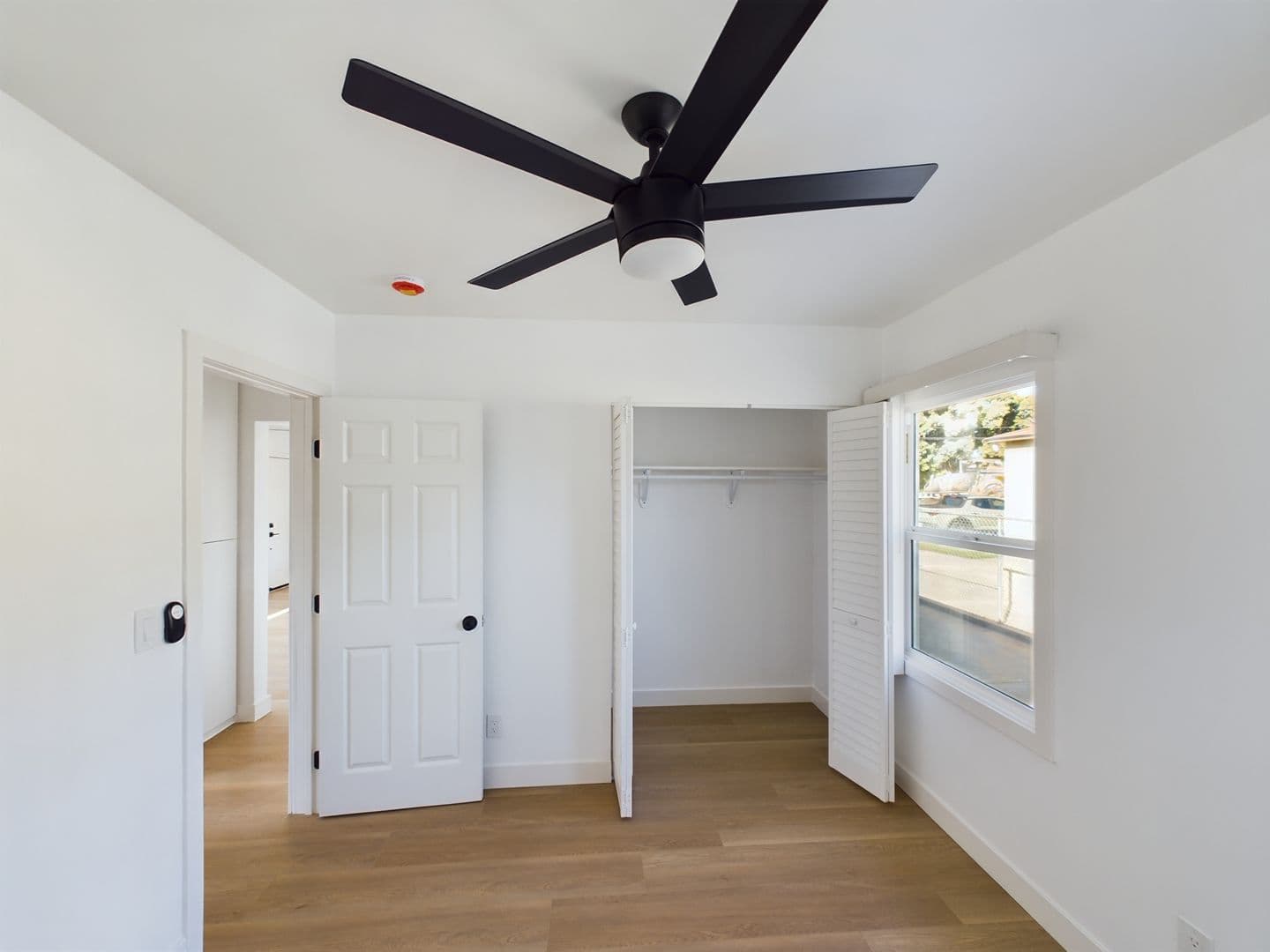 San Diego Apartment: 5603 Alleghany St