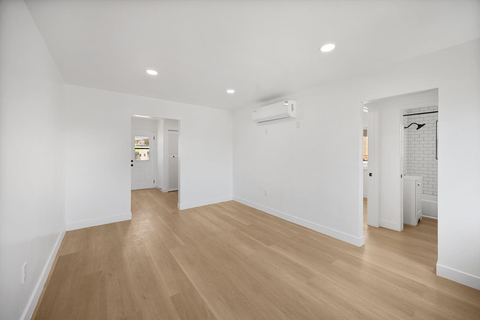 Arcadia Apartment: 15 Christina Street